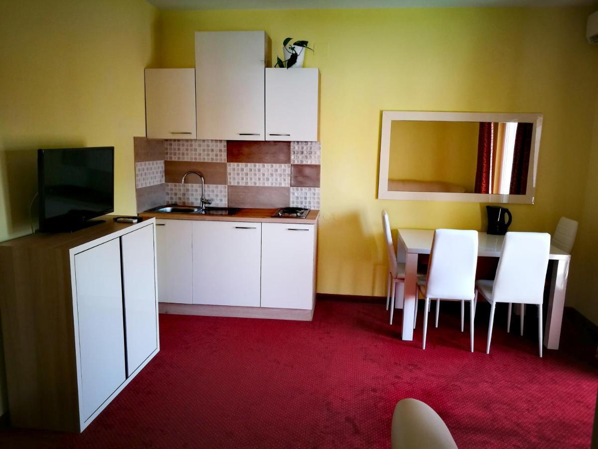 Apartmani Simon Лопар Екстер'єр фото